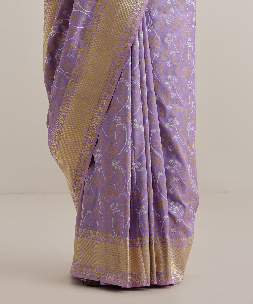 Handloom_Lilac_Pure_Katan_Silk_banarasi_Saree_With_Gold_And_Silver_Zari_Jaal_WeaverStory_04