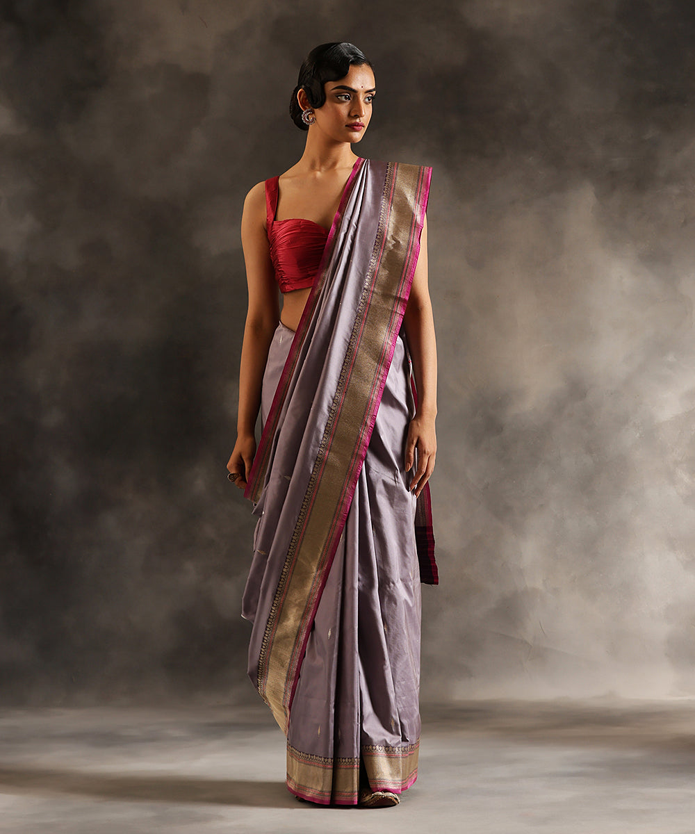 Mauve_Handloom_Pure_Katan_Silk_Banarasi_Saree_With_Kadhwa_Booti_And_Gold_Zari_Border_WeaverStory_02
