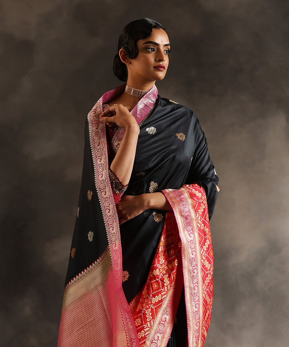 Black_Handloom_Pure_Katan_Silk_Banarasi_Saree_With_Red_Patola_Border_WeaverStory_01