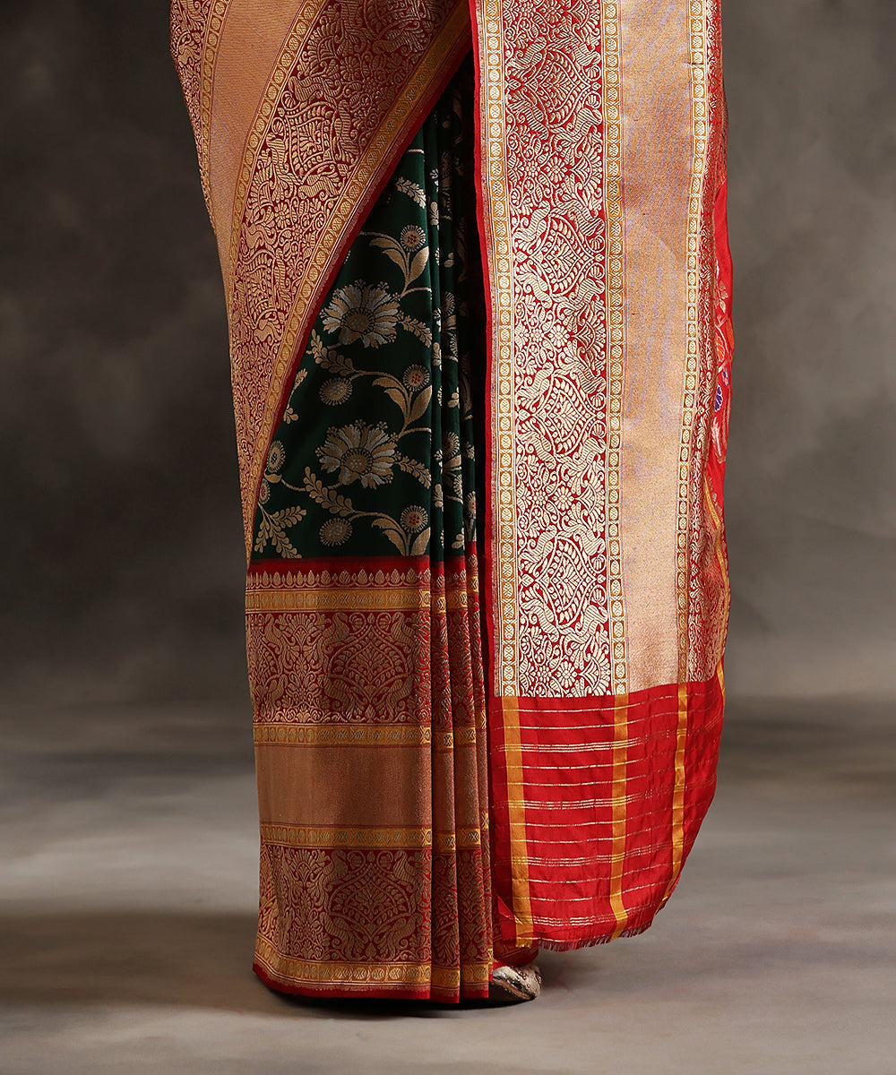 Green_Handloom_Pure_Katan_Silk_Banarasi_Saree_With_All_Over_Zari_Jaal_And_Red_Meenakari_Border_WeaverStory_04
