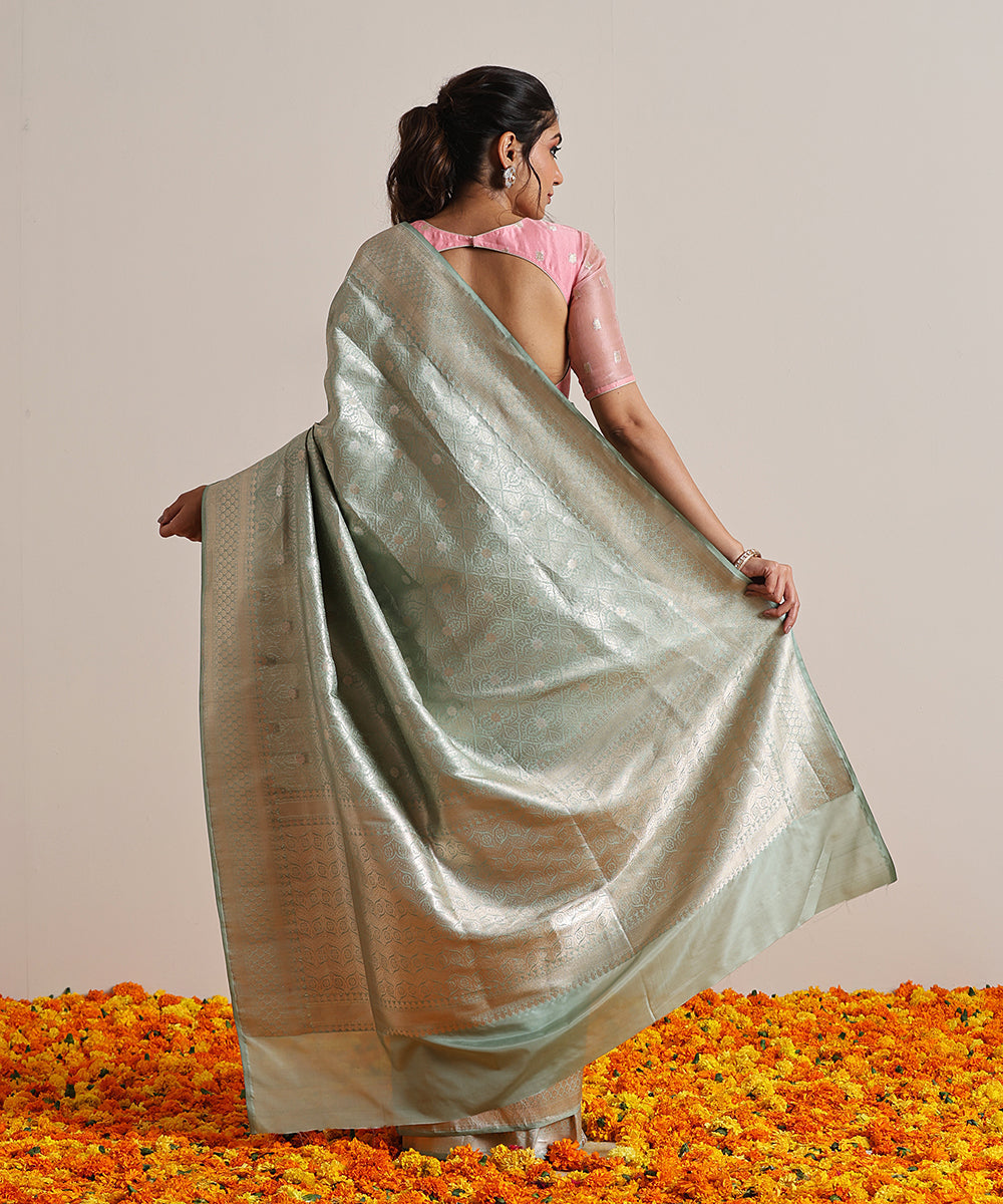 Light_Green_Handloom_Pure_Katan_Silk_Kimkhab_Banarasi_Saree_With_Silver_Zari_WeaverStory_03