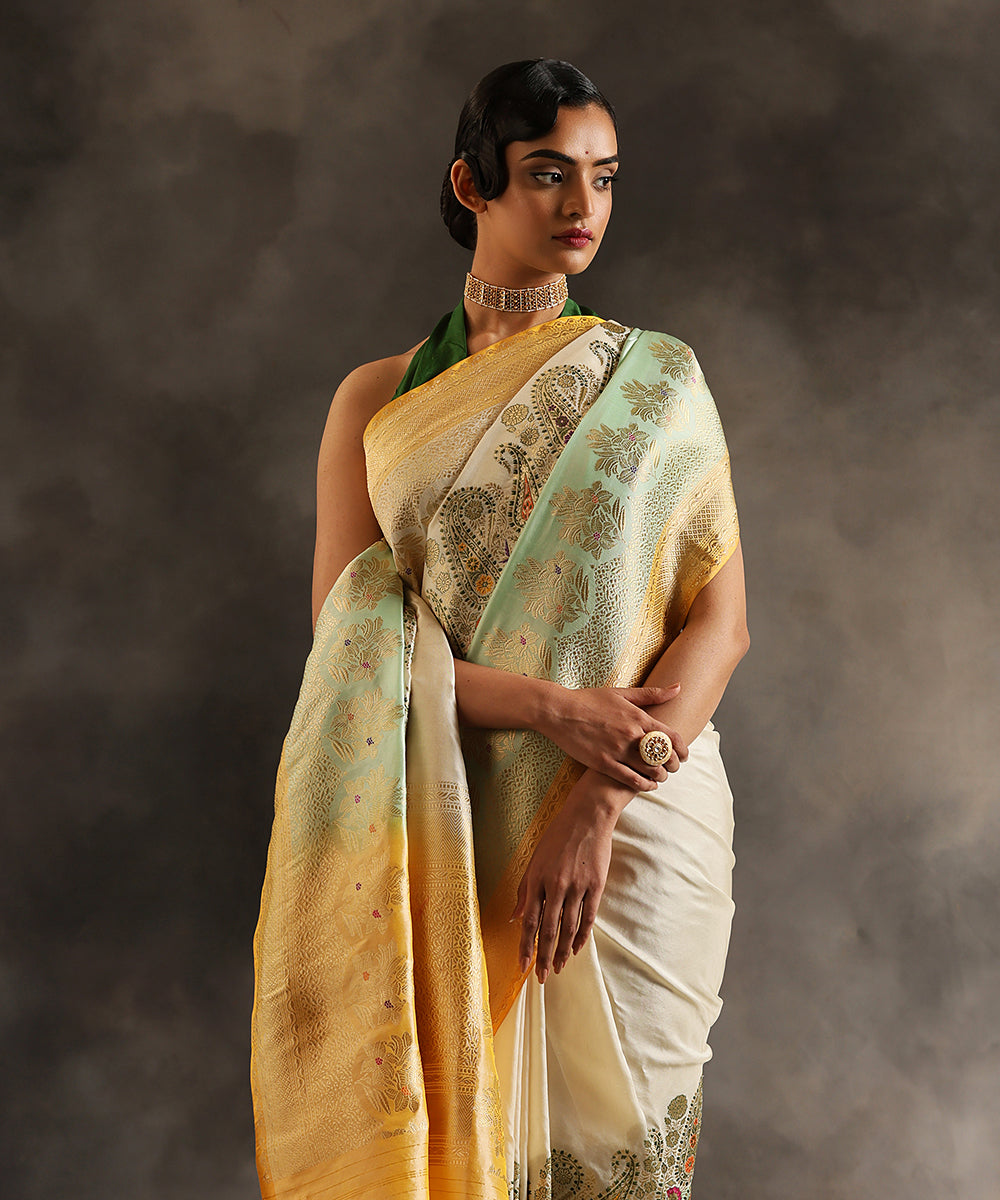 Handloom_Lemon_Yellow_And_Green_Pure_Katan_Silk_Rangkaat_Banarasi_Saree_With_Paisley_Motifs_WeaverStory_01