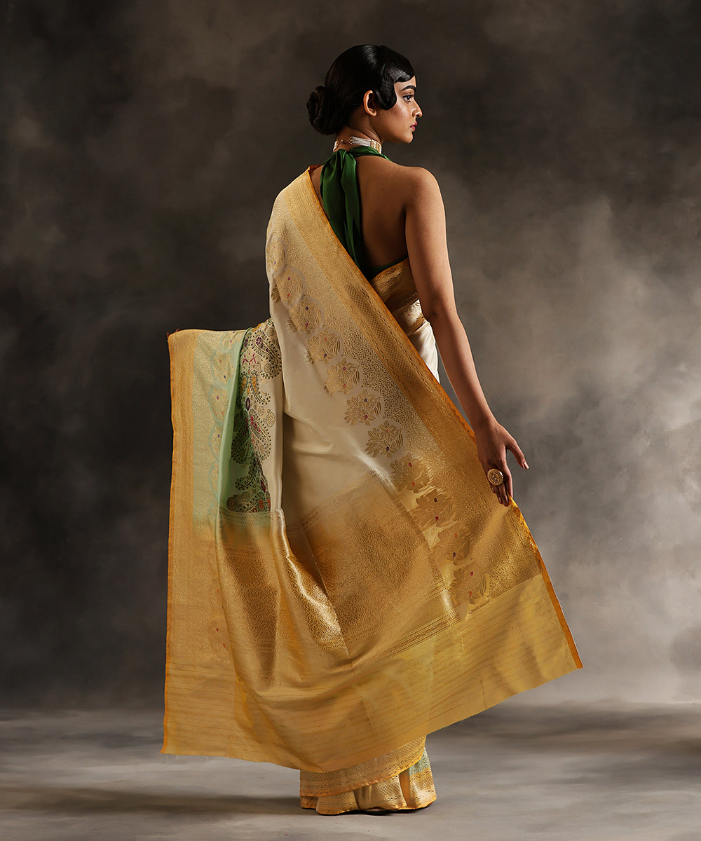 Handloom_Lemon_Yellow_And_Green_Pure_Katan_Silk_Rangkaat_Banarasi_Saree_With_Paisley_Motifs_WeaverStory_03