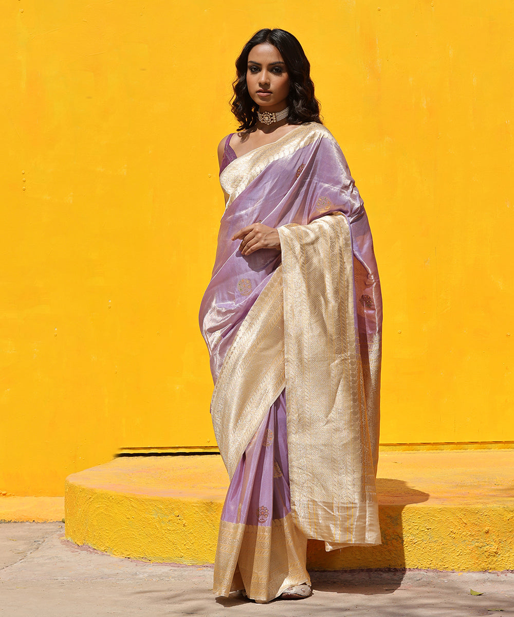 Handloom_Mauve_Silk_Tissue_Banarasi_Saree_With_Beige_And_Gold_Zari_Border_WeaverStory_02