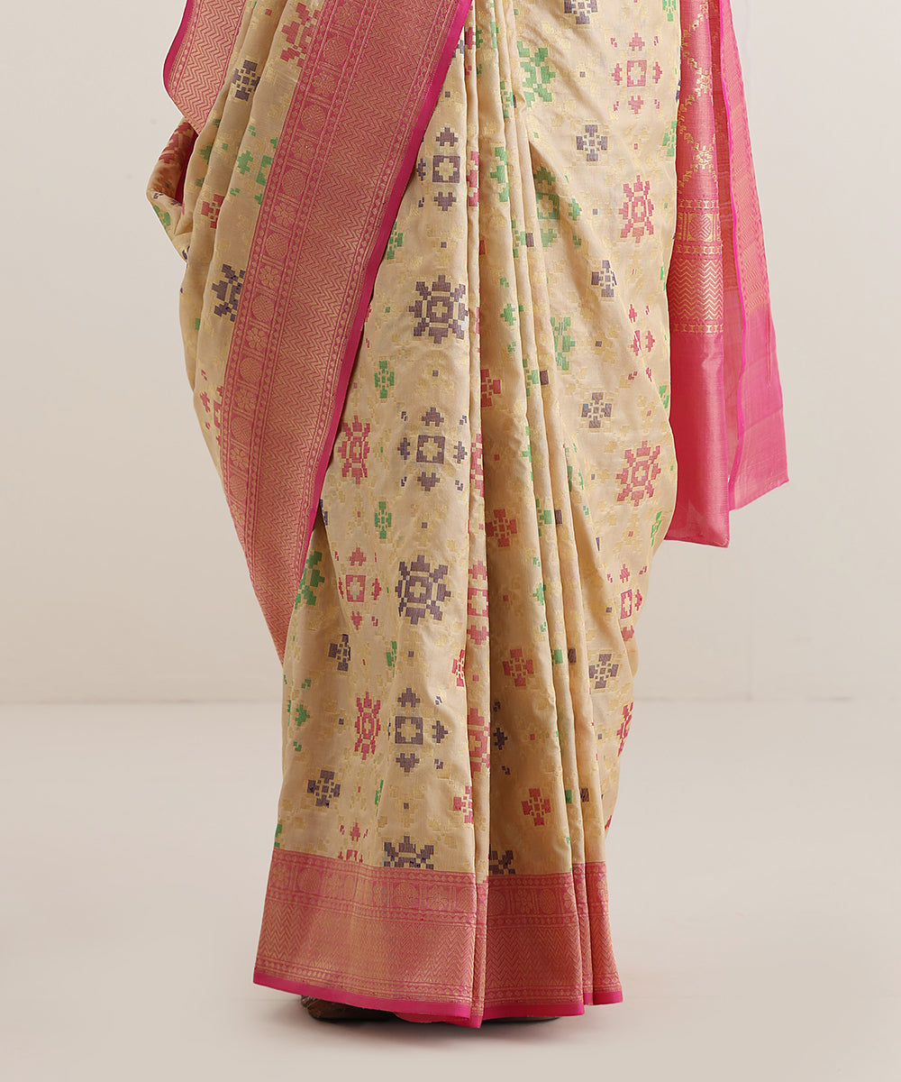 Beige_Handloom_Meenakari_Banarasi_Patola_Saree_With_Pink_Border_WeaverStory_04