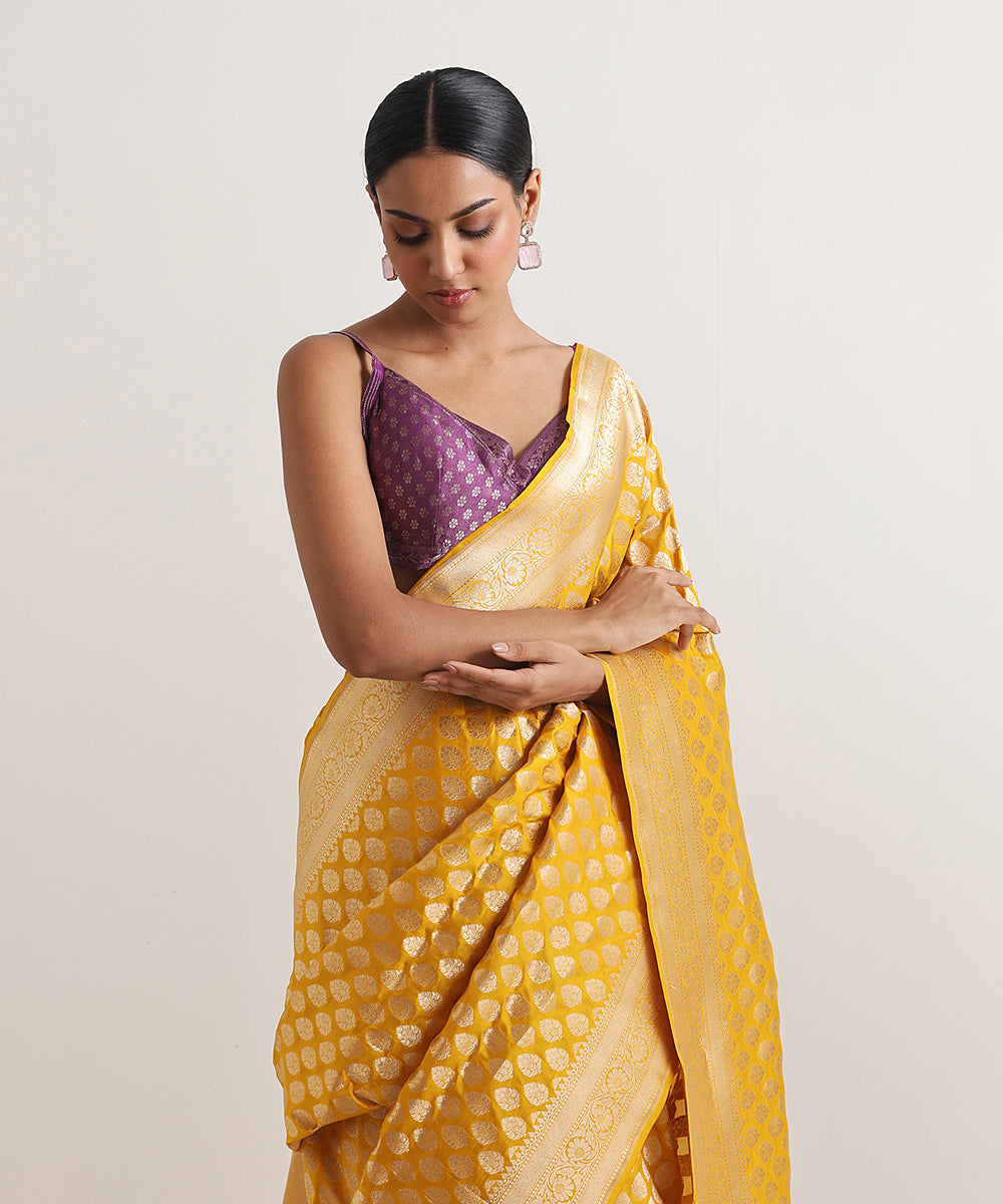 Handloom_Yellow_Pure_Katan_Silk_Banarasi_Saree_With_Zari_Golden_Booti_WeaverStory_01
