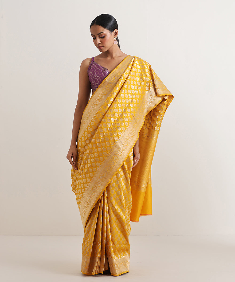 Handloom_Yellow_Pure_Katan_Silk_Banarasi_Saree_With_Zari_Golden_Booti_WeaverStory_02