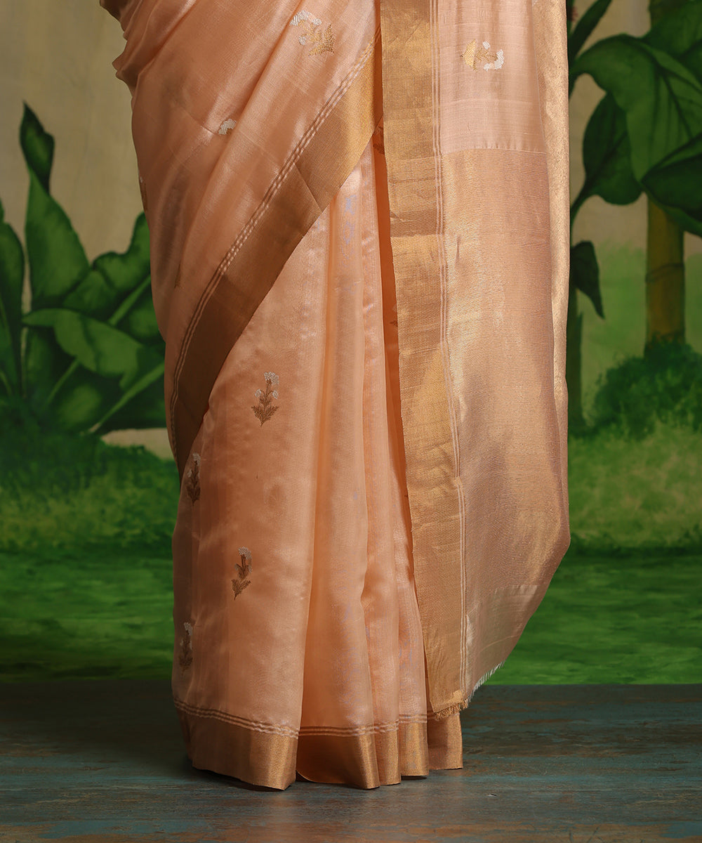 Handloom_Pastel_Peach_Pure_Chanderi_Silk_Saree_With_Meena_Booti_WeaverStory_04