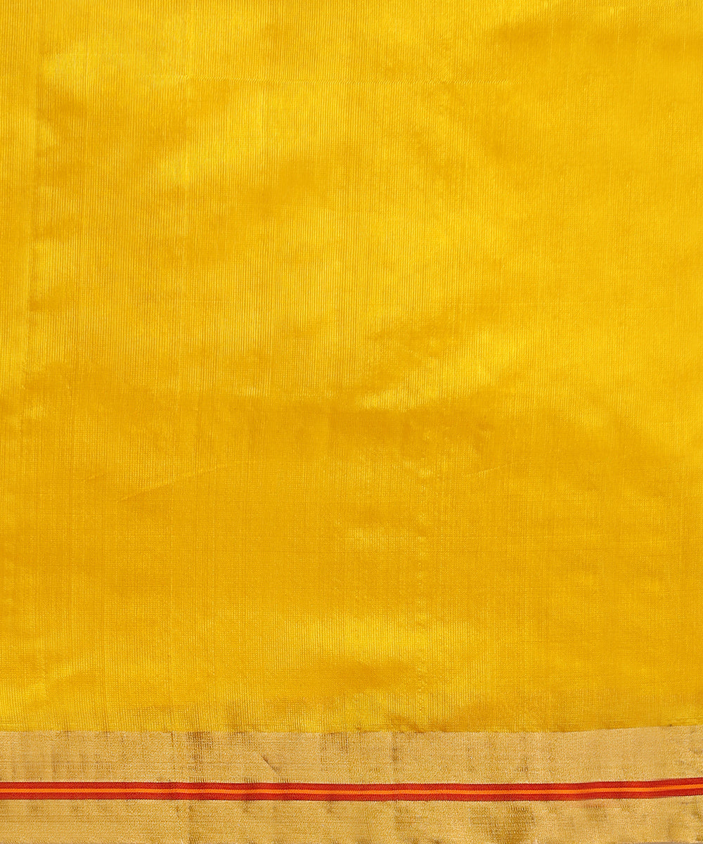 Handloom_Yellow_Pure_Chanderi_Silk_Saree_With_Meena_Aanar_Booti_WeaverStory_05