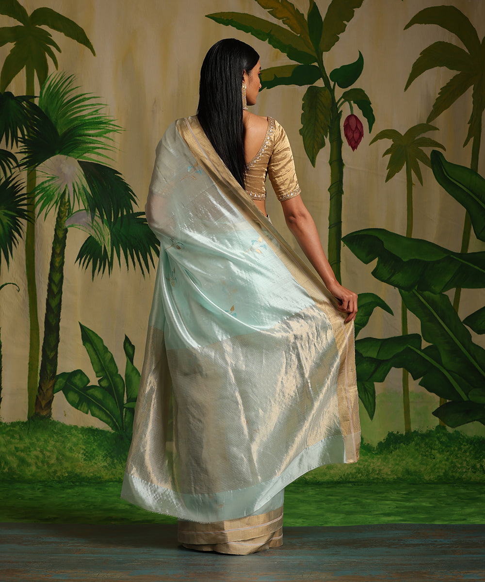 Handloom_Sky_Blue_Pure_Chanderi_Silk_Saree_With_Leaf_Booti_WeaverStory_03