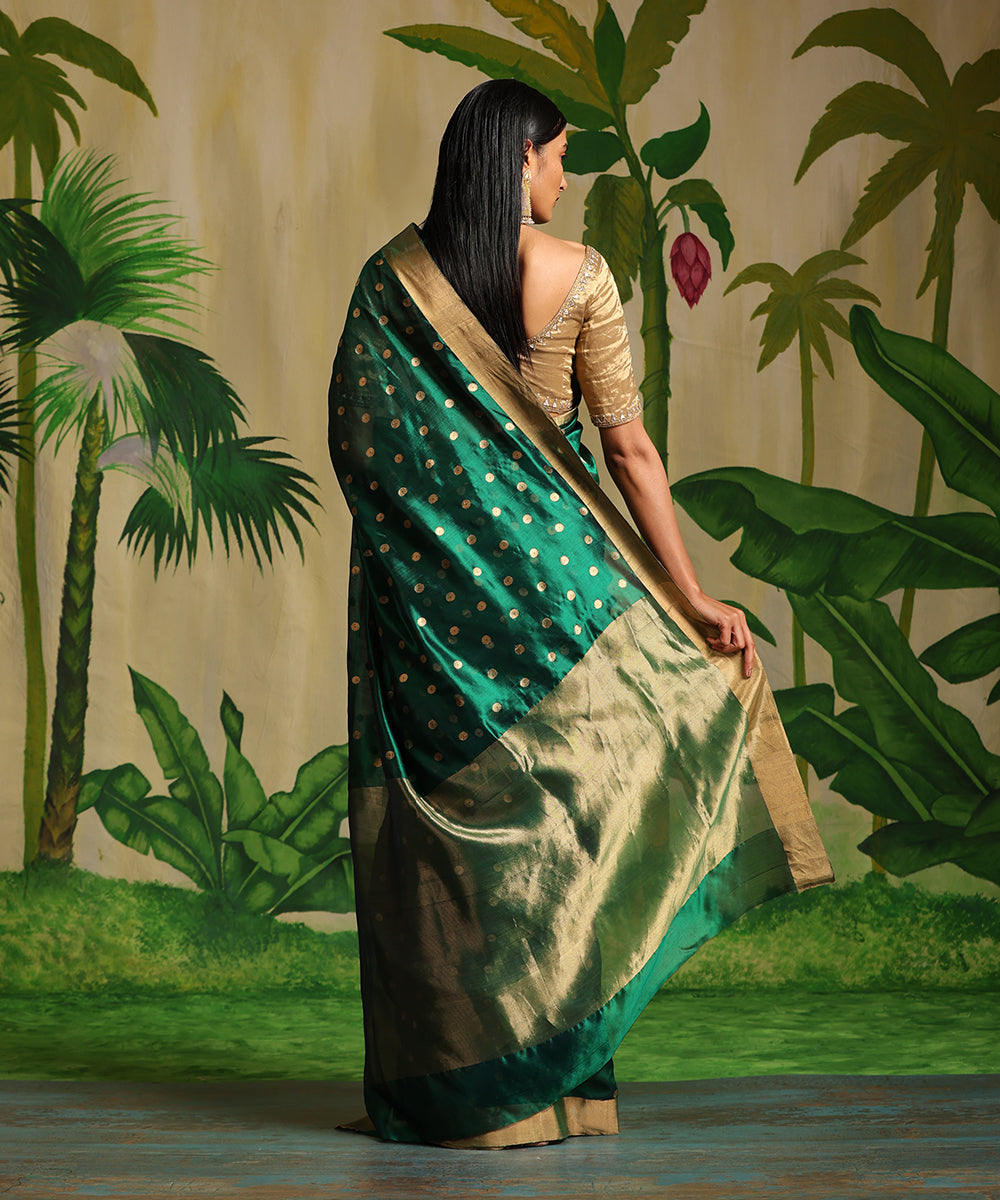 Bottle_Green_Handloom_Pure_Chanderi_Silk_Saree_With_Round_Small_Booti_WeaverStory_03