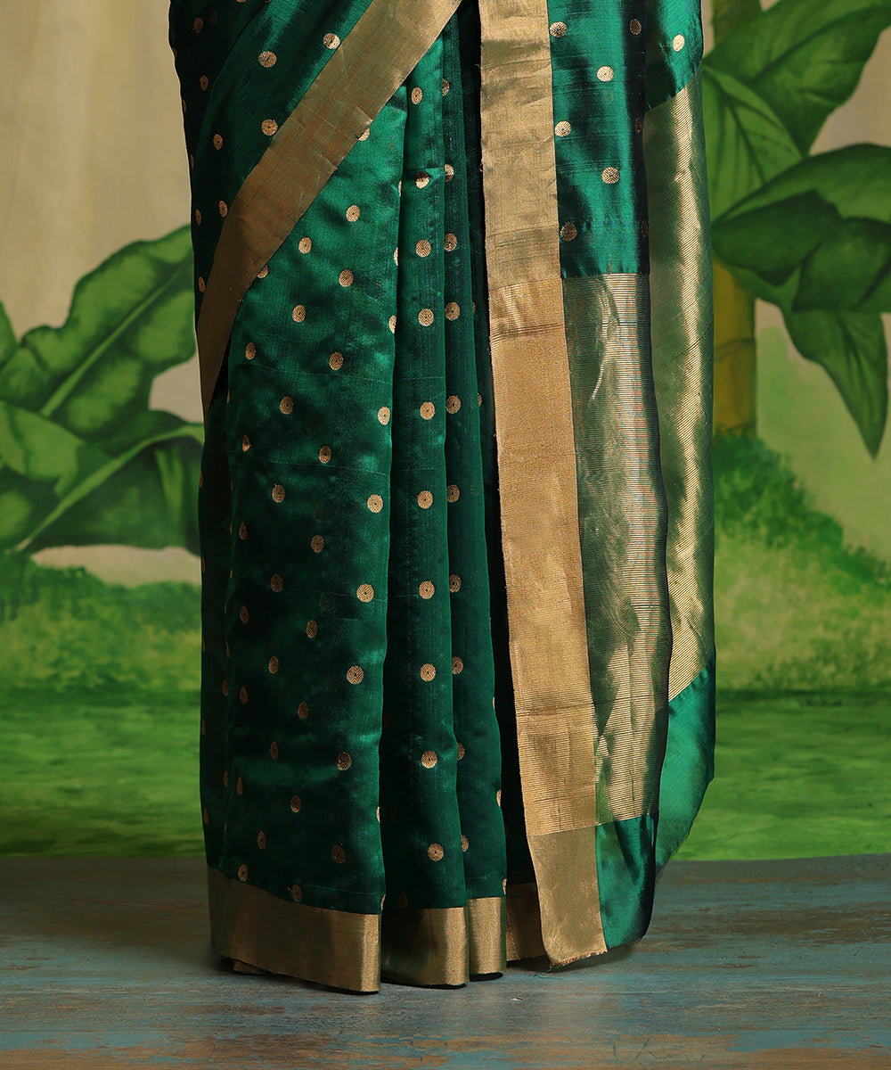 Bottle_Green_Handloom_Pure_Chanderi_Silk_Saree_With_Round_Small_Booti_WeaverStory_04