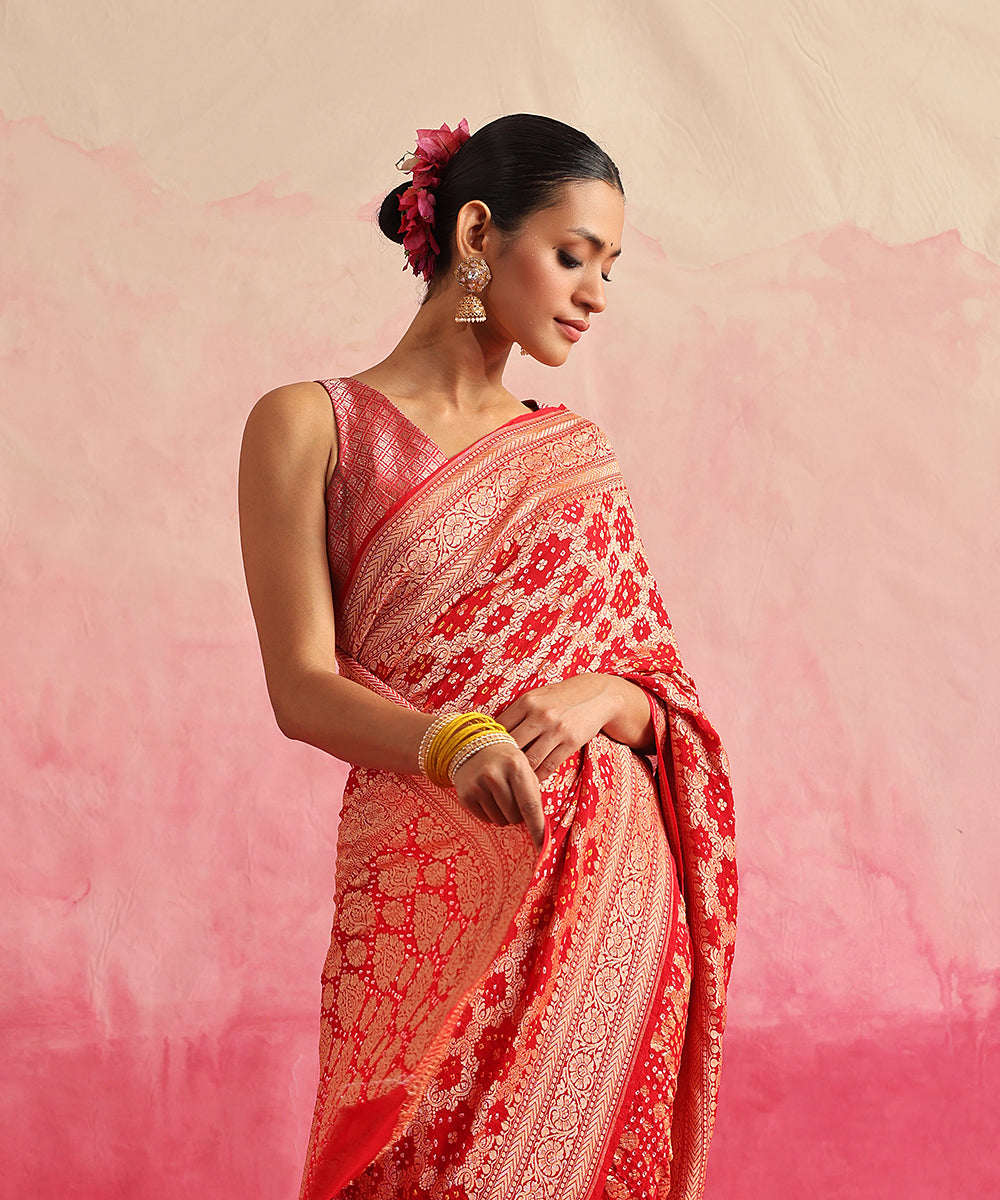 Handloom_Red_Pure_Georgette_Banarasi_Bandhej_Saree_With_Cutwork_Jaal_WeaverStory_01