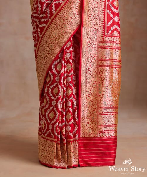 Handloom_Red_Pure_Katan_Silk_Banarasi_Saree_With_Sona_Rupa_Meenakari_Jaal_WeaverStory_04