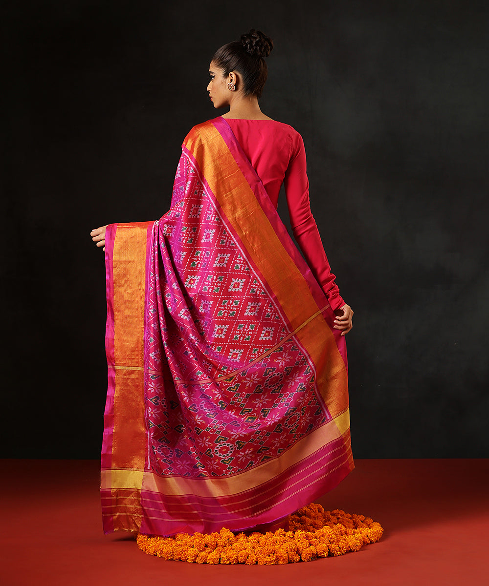 HandloomRani_PinkDouble_Shade_Pure_Mulberry_Silk_Single_Ikat_Patola_Saree_With_TissueBorder_WeaverStory_03
