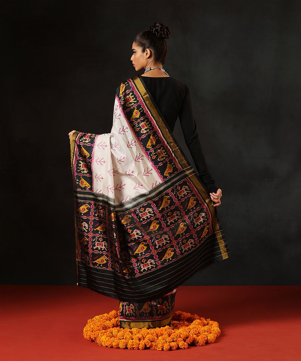 Black_And_White_Handloom_Pure_Mulberry_Silk_Single_Ikat_Patola_Saree_WeaverStory_03