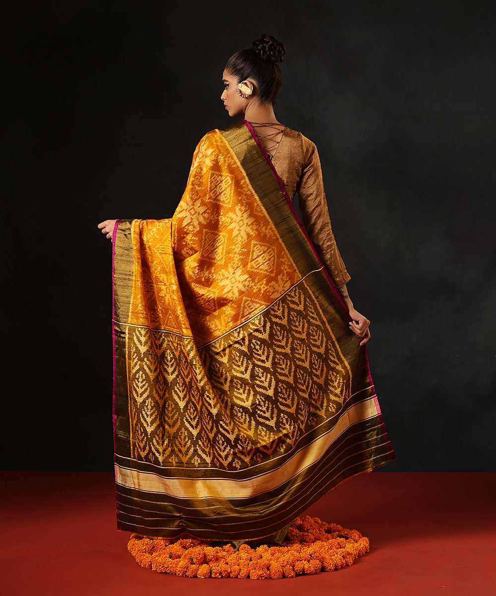 Handloom_Mustard_And_Green_Double_Shade_Raw_Silk_Single_Ikat_Patola_Saree_WithGold_Tissue_Border_WeaverStory_03