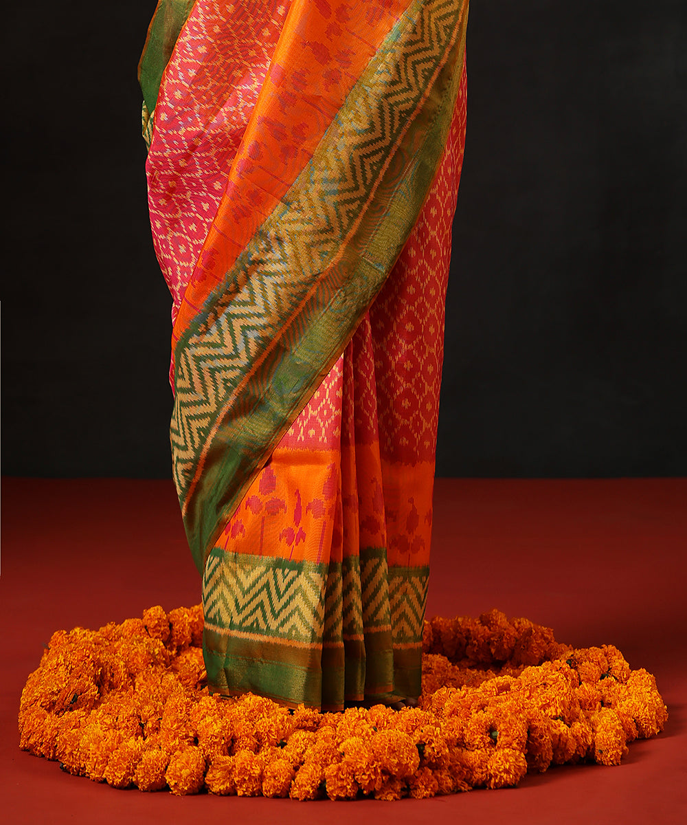HandloomPink_And_Orange_Double_Shade_Pure_Mulberry_Silk_Single_Ikat_Patola_Saree_WithLeaf_Green_Tissue_Border_WeaverStory_04