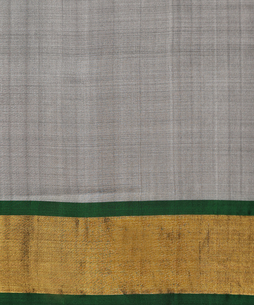 Handloom_White_And_Grey_Pure_Mulberry_Silk_Single_Ikat_PatolaGanga_Jamuna_Saree_With_Green_Tissue_Border_WeaverStory_05