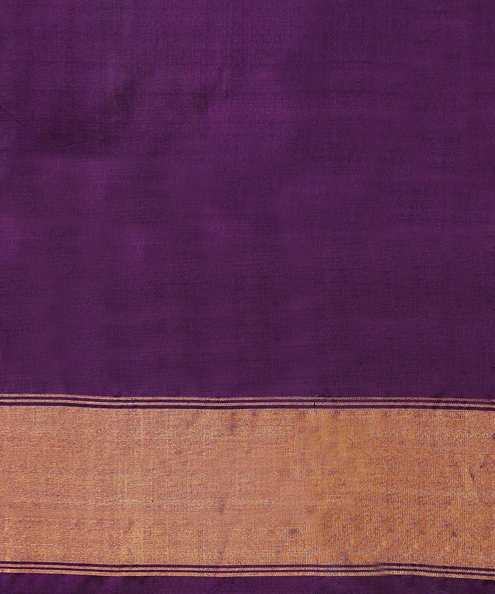HandloomPurple_And_Pink_Double_ShadePureMulberry_Silk_Single_Ikat_Patola_Saree_WithPurple_GreenBorder_WeaverStory_05