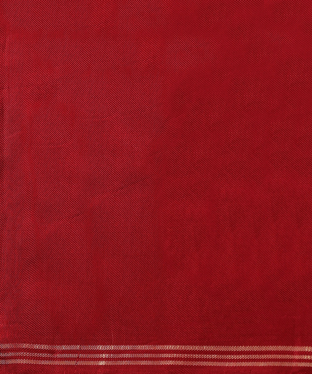 Handloom_Mustard_Pure_Mulberry_Silk_Single_Ikat_Patola_Saree_With_Twill_Weave_And_Red_Border_WeaverStory_05