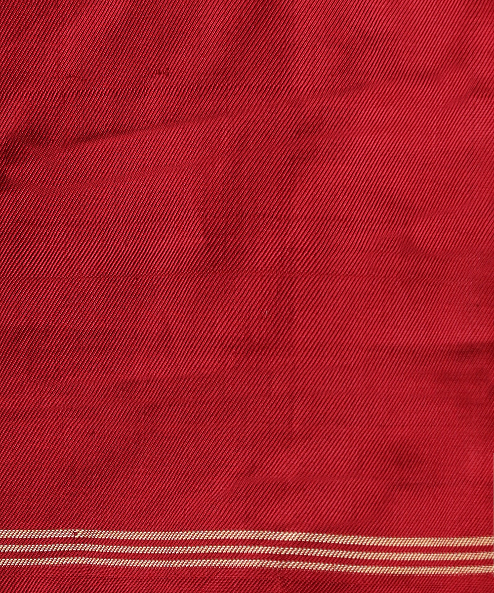 HandloomBlue_And_Red_Double_Wear_Pure_Mulberry_SilkIkat_Patola_Saree_With_Twill_Weave_And_Maroon_Border_WeaverStory_05