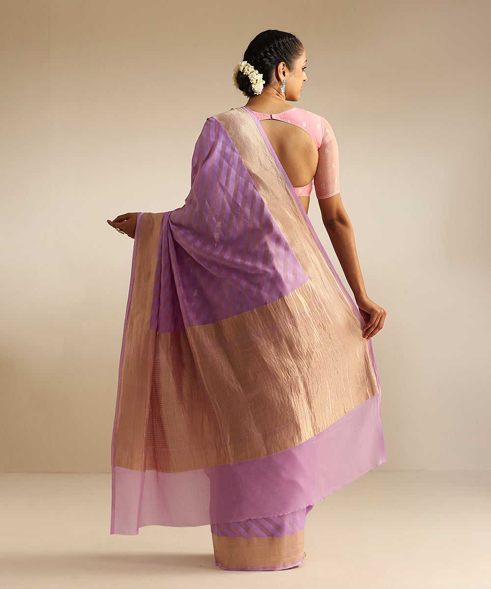 Handloom_Lavender_Pure_Georgette_Banarasi_Saree_With_Horizontal_Resham_Stripes_WeaverStory_03