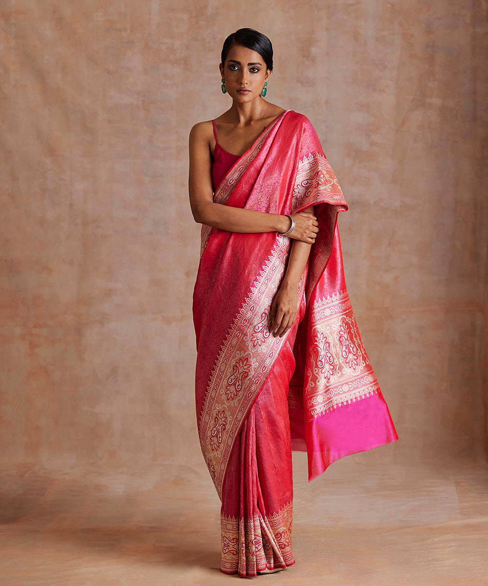 Handloom_Rani_Pink_And_Gold_Pure_Katan_Silk_Tanchoi_Banarasi_Saree_WeaverStory_02