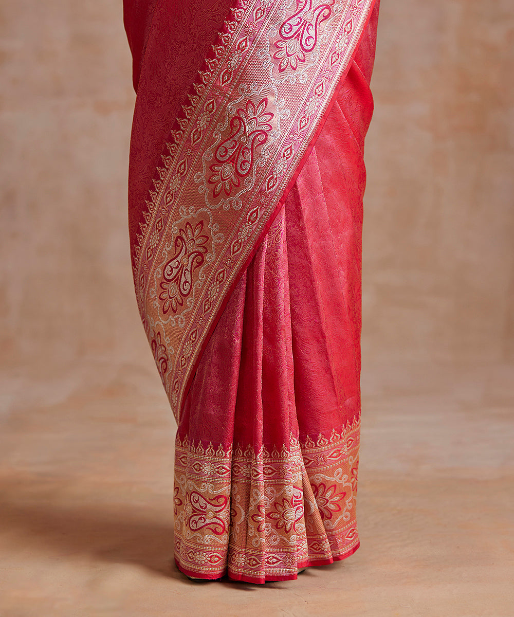 Handloom_Rani_Pink_And_Gold_Pure_Katan_Silk_Tanchoi_Banarasi_Saree_WeaverStory_04