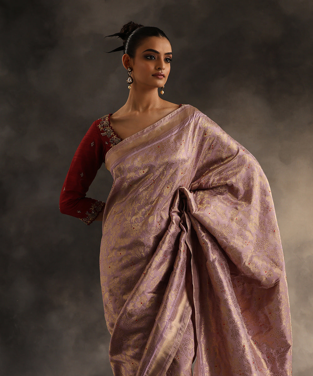 Handloom_Lavender_Pure_Katan_Silk_Banarasi_Saree_With_Meenakari_Booti_WeaverStory_01