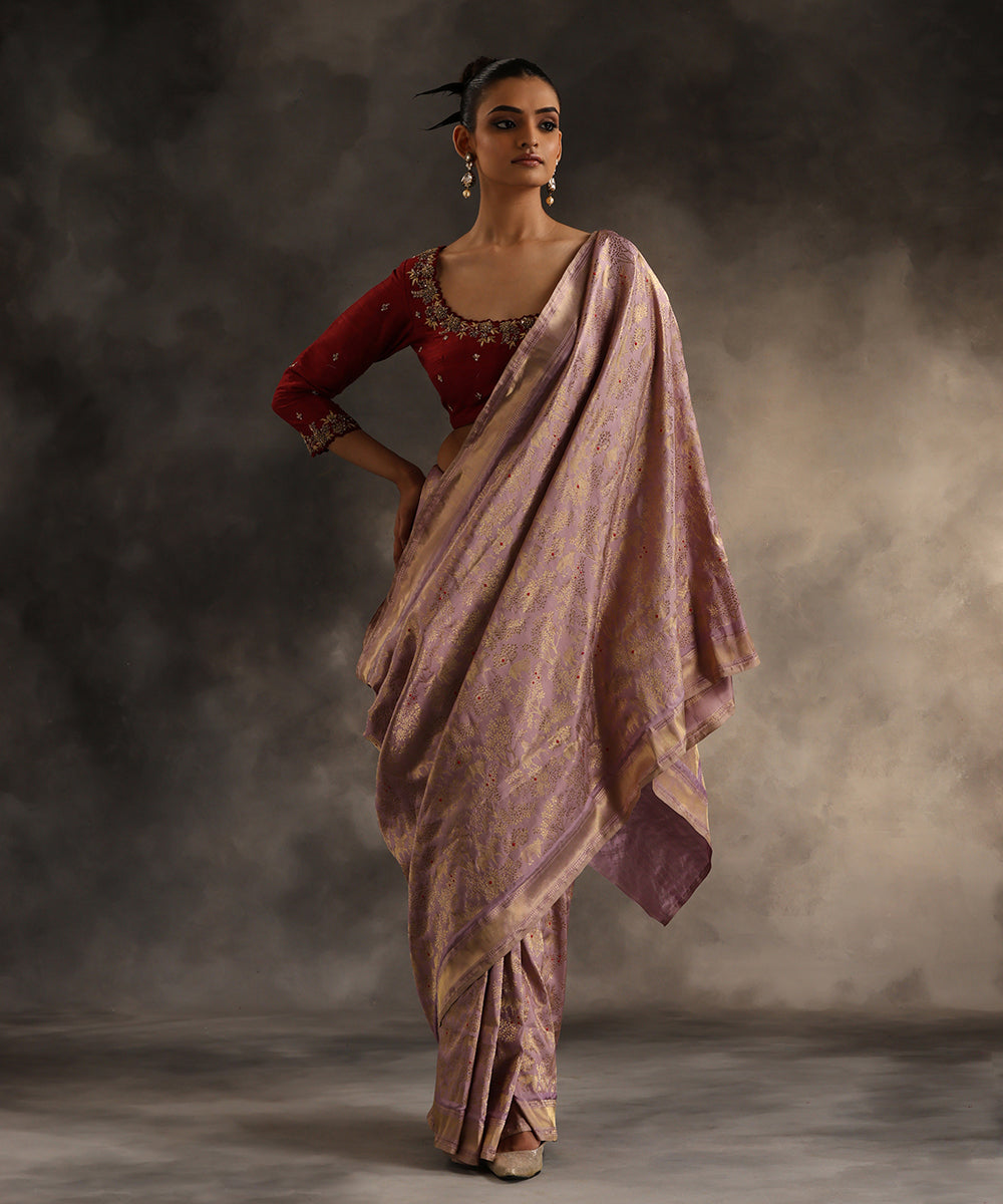 Handloom_Lavender_Pure_Katan_Silk_Banarasi_Saree_With_Meenakari_Booti_WeaverStory_02