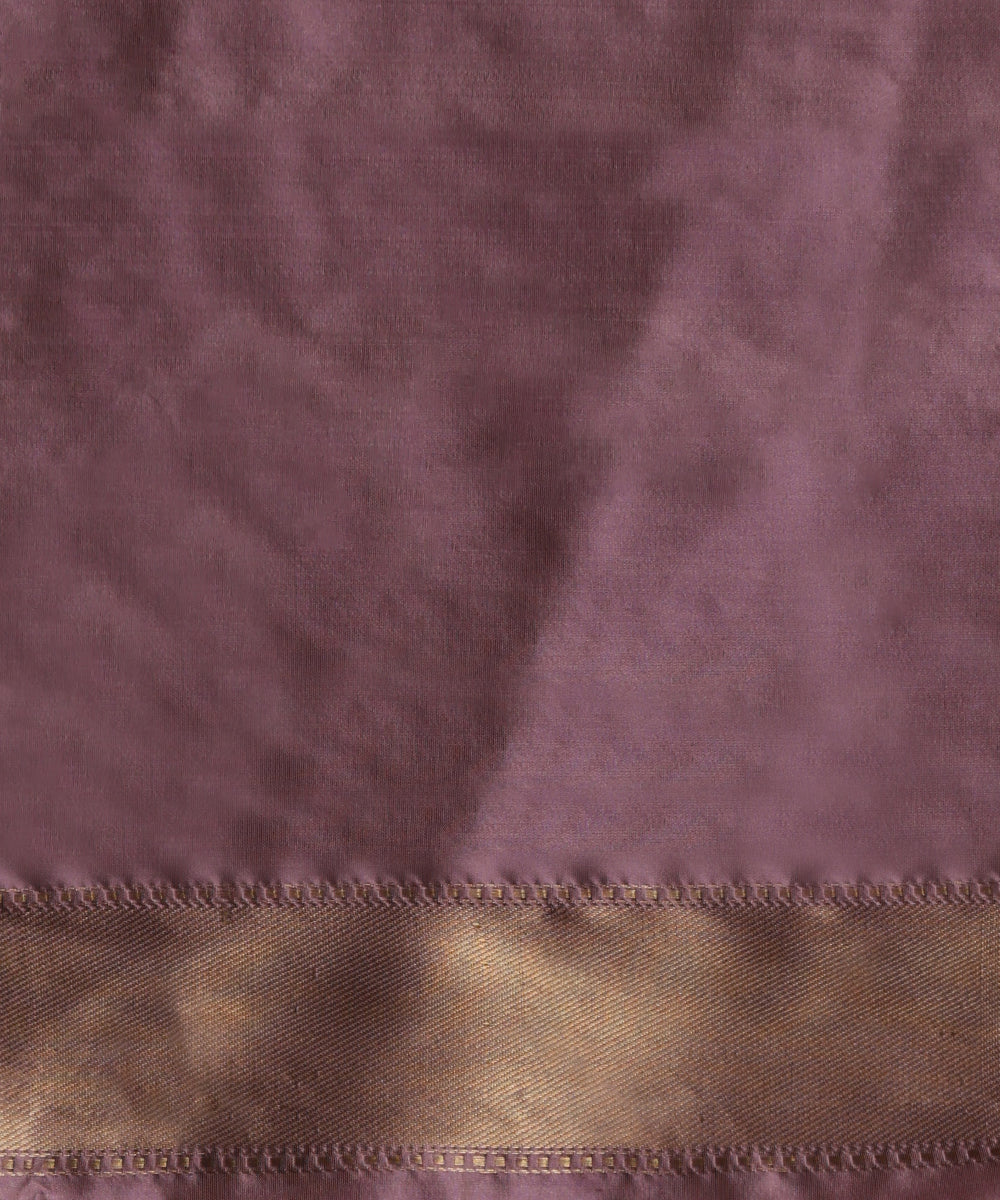 Handloom_Lavender_Pure_Katan_Silk_Banarasi_Saree_With_Meenakari_Booti_WeaverStory_05