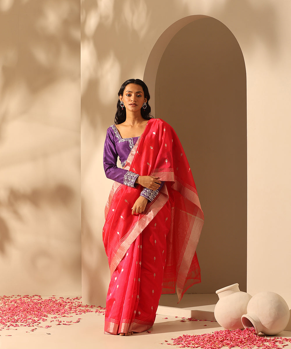 Handloom_Red_Pure_Chanderi_Silk_Saree_With_Silver_Zari_Booti_WeaverStory_02