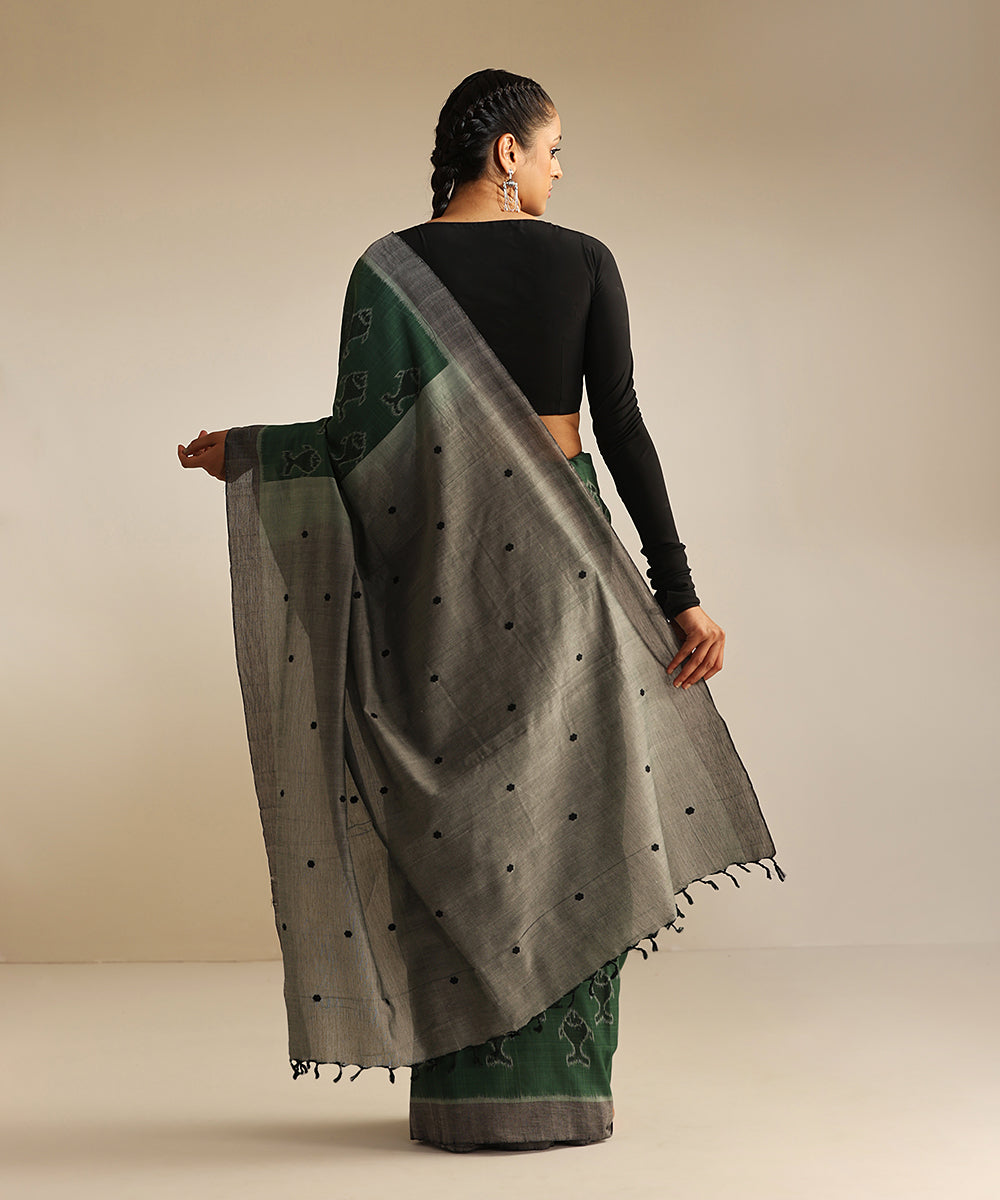 Handloom_Sage_Green_Soft_Cotton_Ikat_Saree_With_All_Over_Matsya_Fish_Design_WeaverStory_03