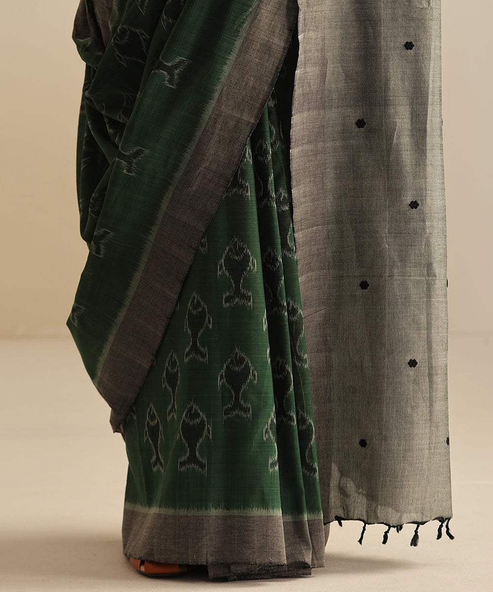 Handloom_Sage_Green_Soft_Cotton_Ikat_Saree_With_All_Over_Matsya_Fish_Design_WeaverStory_04