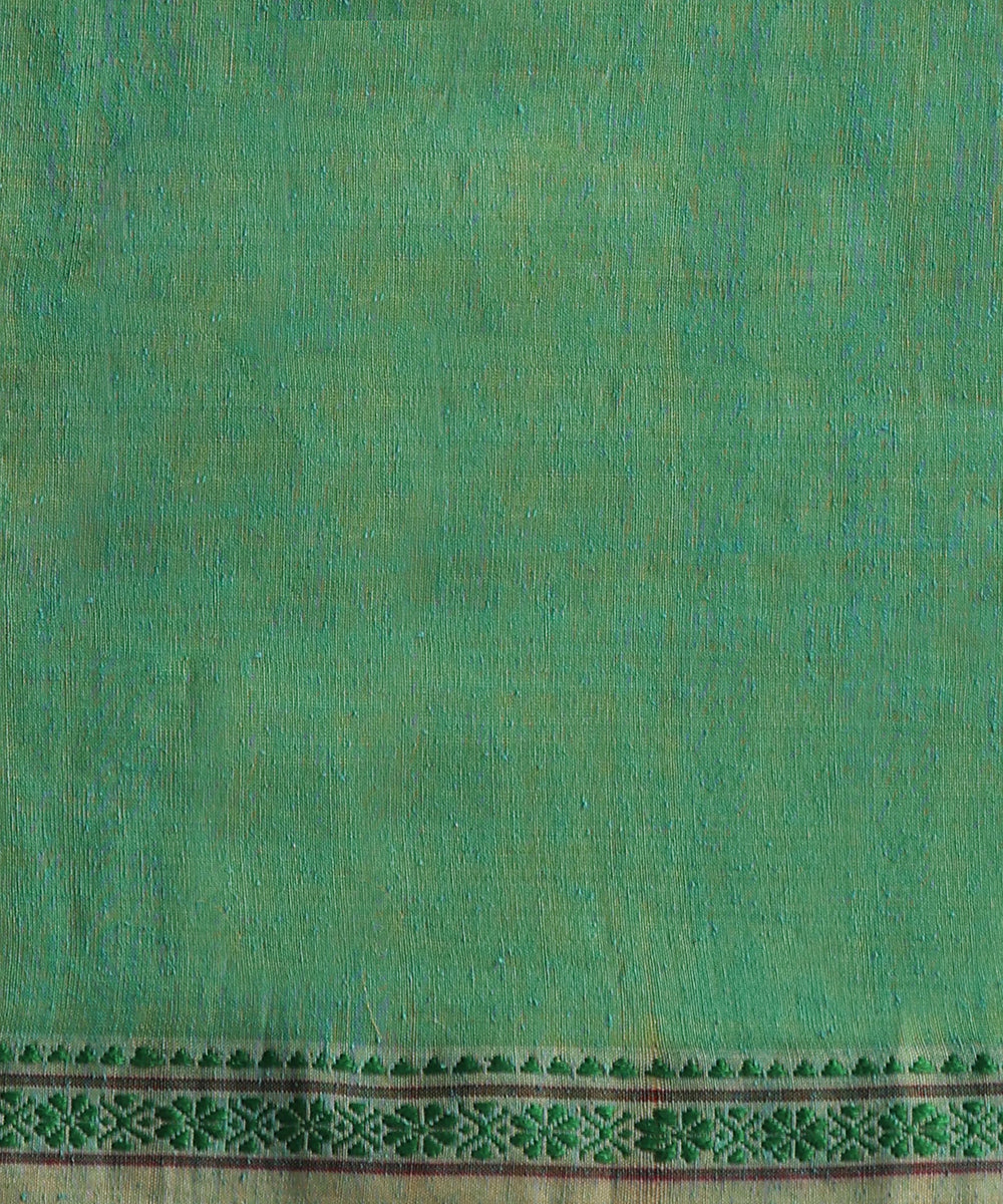 Handloom_Green_Cotton_Tussar_Saree_With_Extra_Weft_Flowers_In_Pallu_And_Old_Ganjam_Border_WeaverStory_05