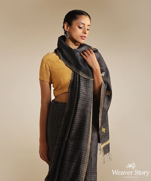 Black_Handloom_Tussar_Cotton_Saree_With_Geometrical_Flower_And_Checks_WeaverStory_01