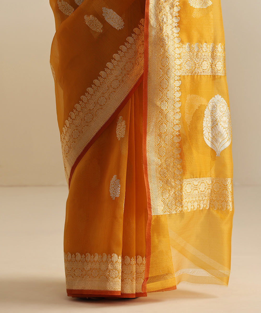 Mustard_Handloom_Pure_Kora_Silk_Banarasi_Saree_With_Silver_And_Gold_Kadhwa_Booti_WeaverStory_04