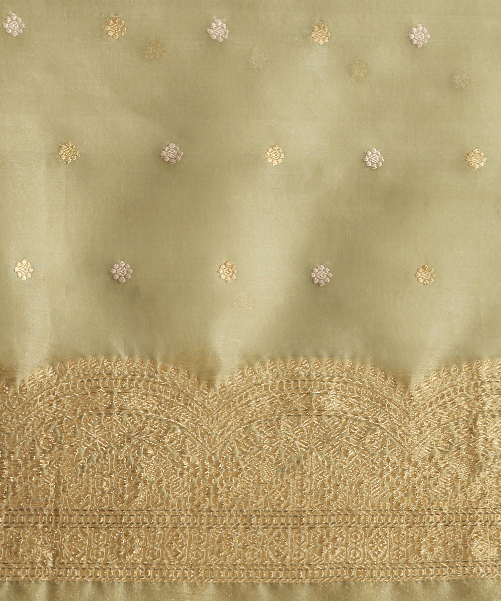 Pastel_Powder_Green_Handloom_Pure_Kora_Silk_Banarasi_Saree_With_Silver_And_Gold_Booti_WeaverStory_05