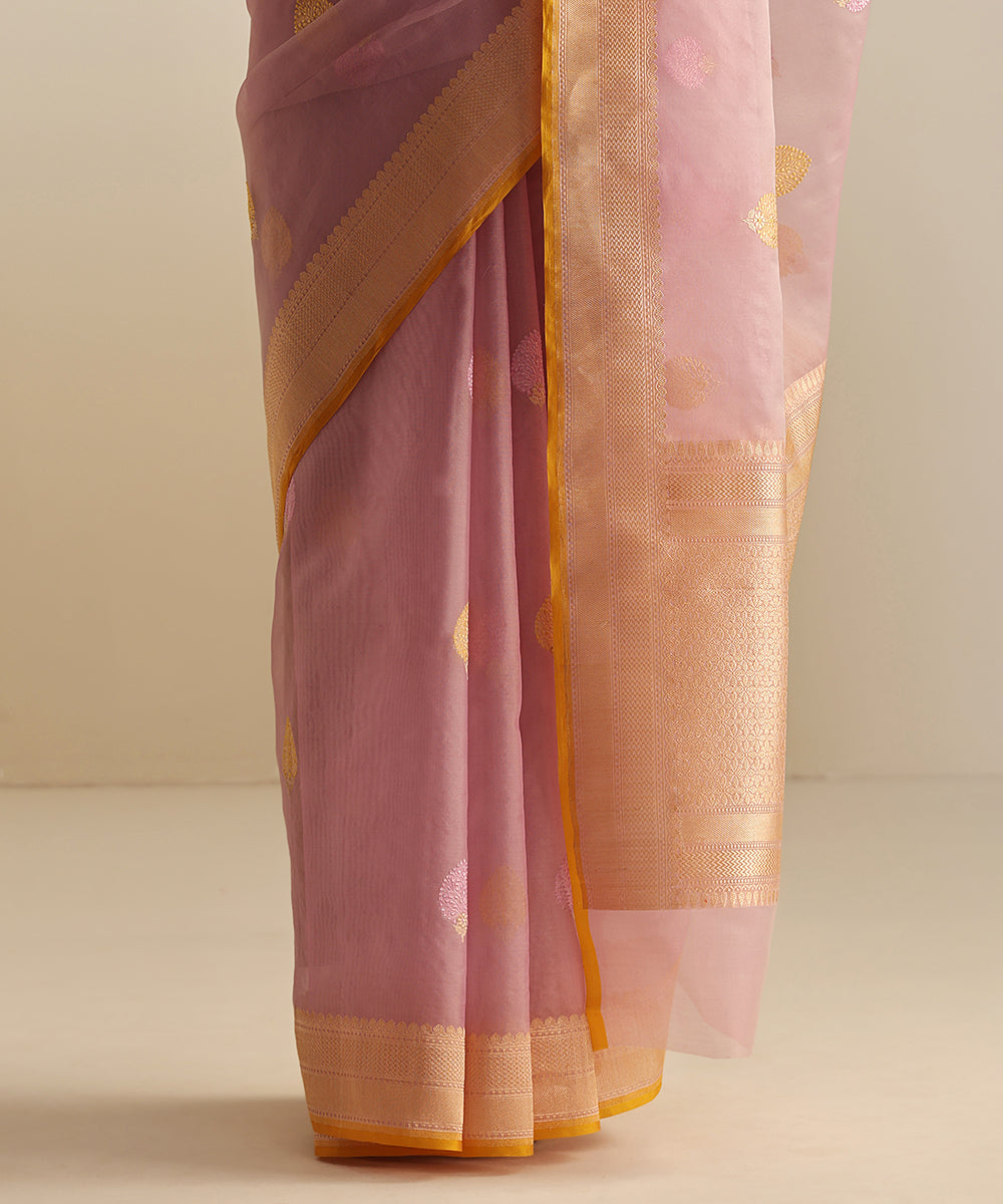 Lavender_Handloom_Pure_Kora_Silk_Banarasi_Saree_With_Kadhwa_Booti_And_Border_WeaverStory_04