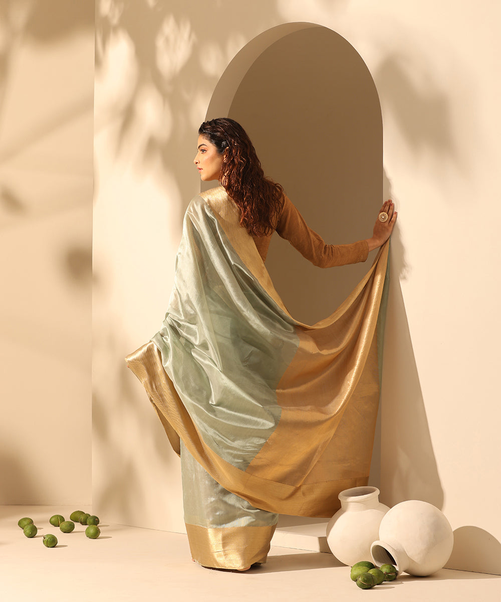 Handloom_Green_Pure_Plain_Chanderi_Silk_Saree_6_Inch_Big_Zari_Border_WeaverStory_03