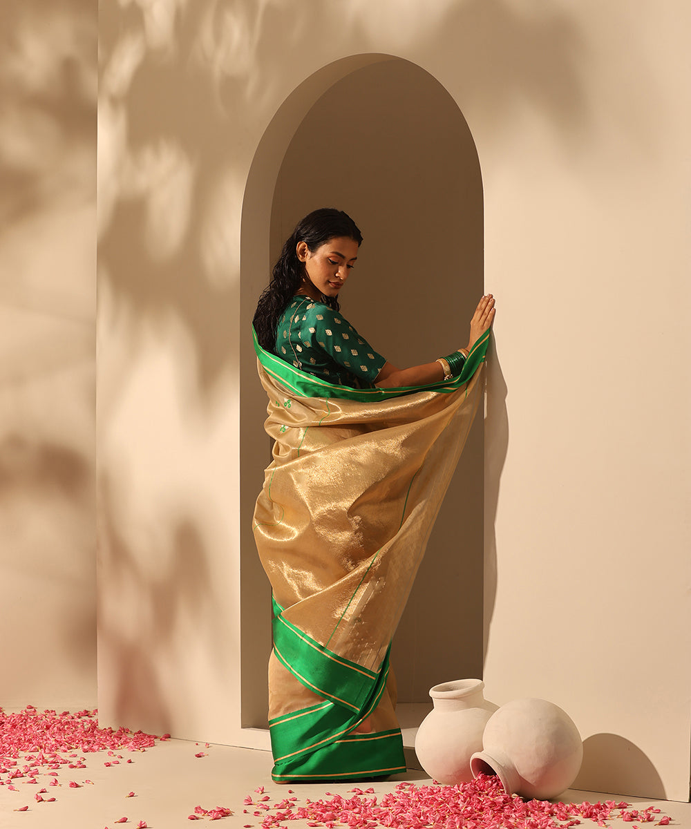 Handloom_Pastel_Beige_Pure_Chanderi_Silk_Saree_With_Three_Flower_Booti_WeaverStory_03