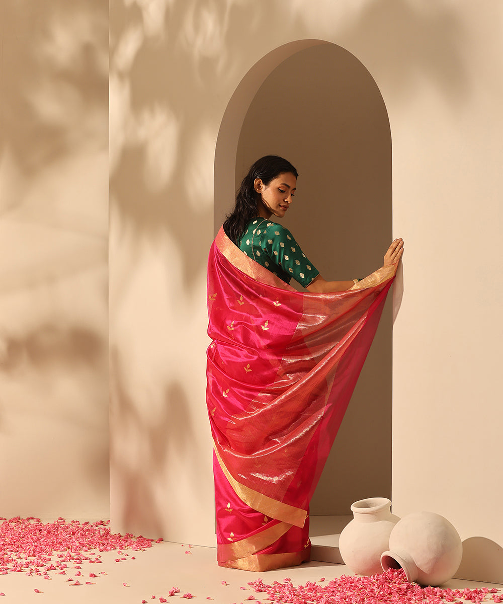 Handloom_Hot_Pink_Pure_Chanderi_Silk_Saree_With_All_Over_Three_Leaf_Golden_Booti_WeaverStory_04