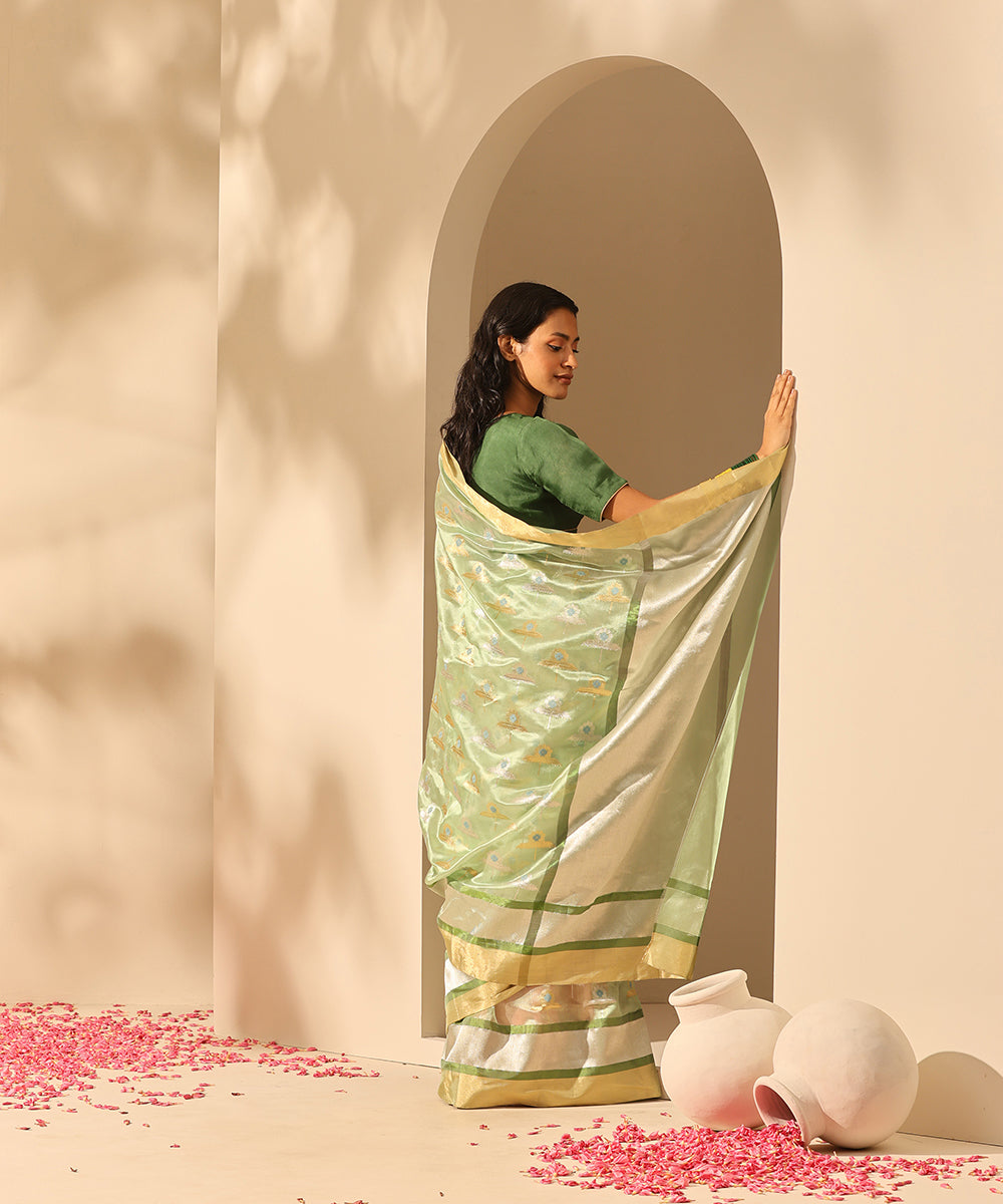 Handloom_Pastel_Green_Pure_Chanderi_Silk_Saree_With_All_Over_Sun_Flower_Meena_Booti_WeaverStory_03