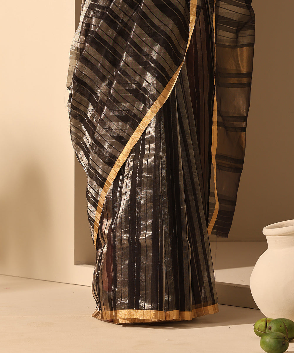 Handloom_Black_And_Silver_Pure_Chanderi_Striped_Saree_WeaverStory_04
