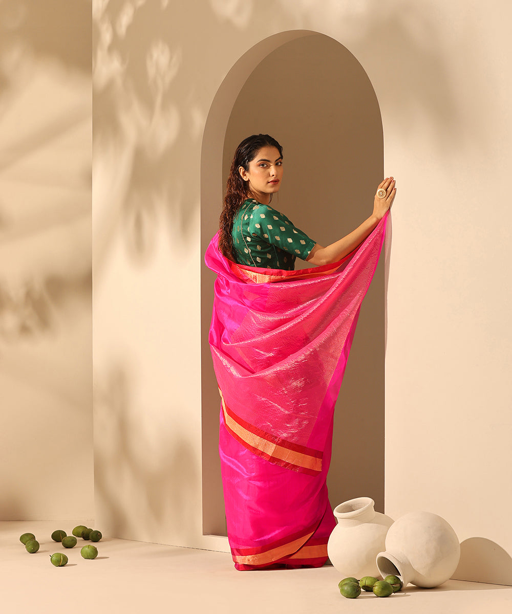 Handloom_Hot_Pink_Plain_Chanderi_Silk_Saree_With_Broad_Zig_Zag_Nakshi_Border_WeaverStory_03