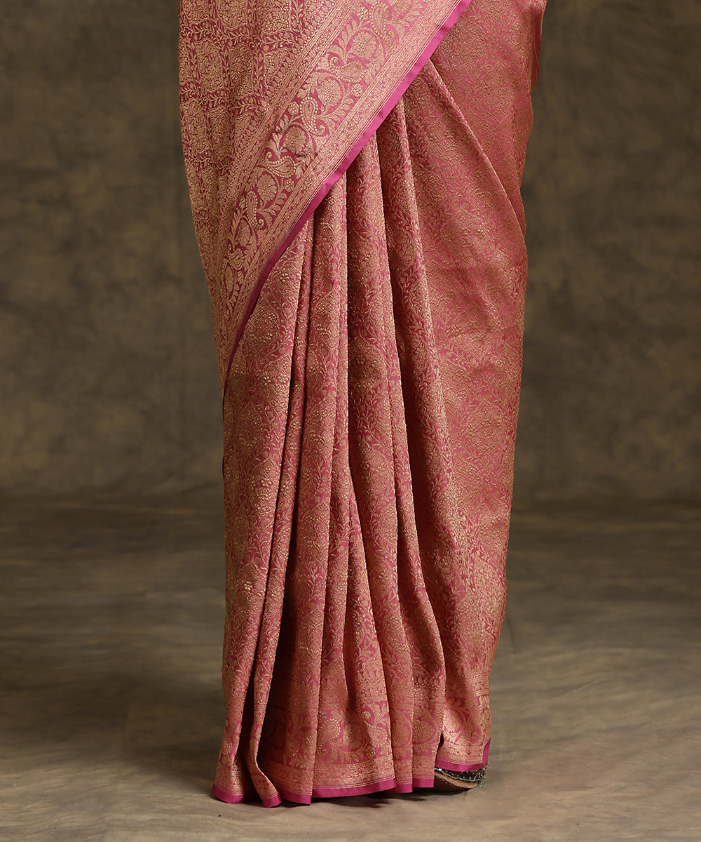Pastel_Rose_Pink_Handloom_Pure_Katan_Silk_Kimkhab_Banarasi_Saree_WeaverStory_04