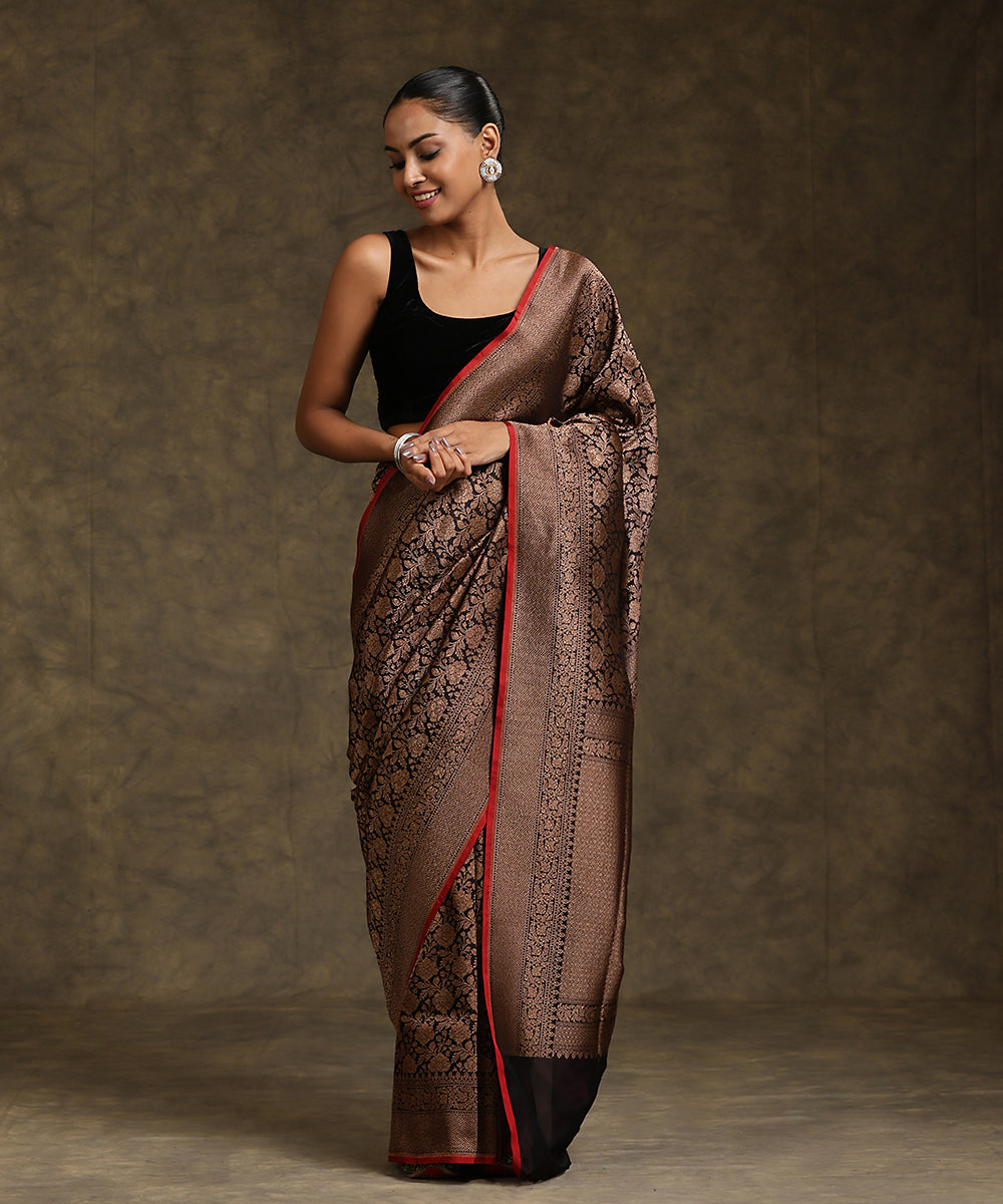 Black_Handloom_Pure_Katan_Silk_Kimkhab_Banarasi_Saree_With_Maroon_Selvedge_WeaverStory_02