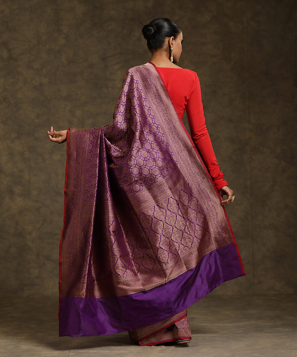 Handloom_Dark_Violet_Pure_Katan_Silk_Bkimkhab_Banarasi_Saree_With_Maroon_Selvedge_WeaverStory_03