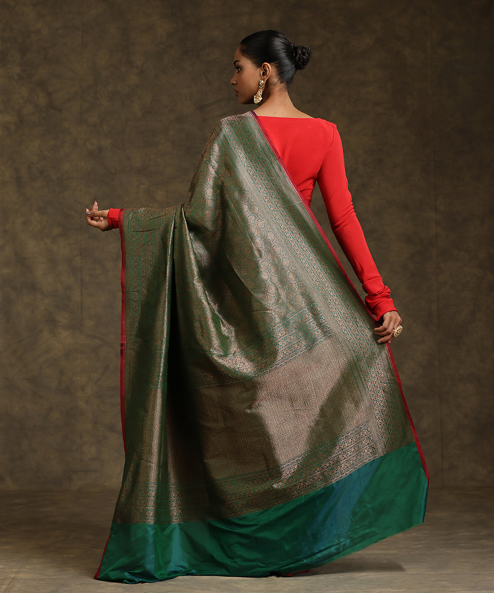 Green_Handloom_Pure_Katan_Silk_Kimkhab_Banarasi_Saree_With_Maroon_Selvedge_WeaverStory_03